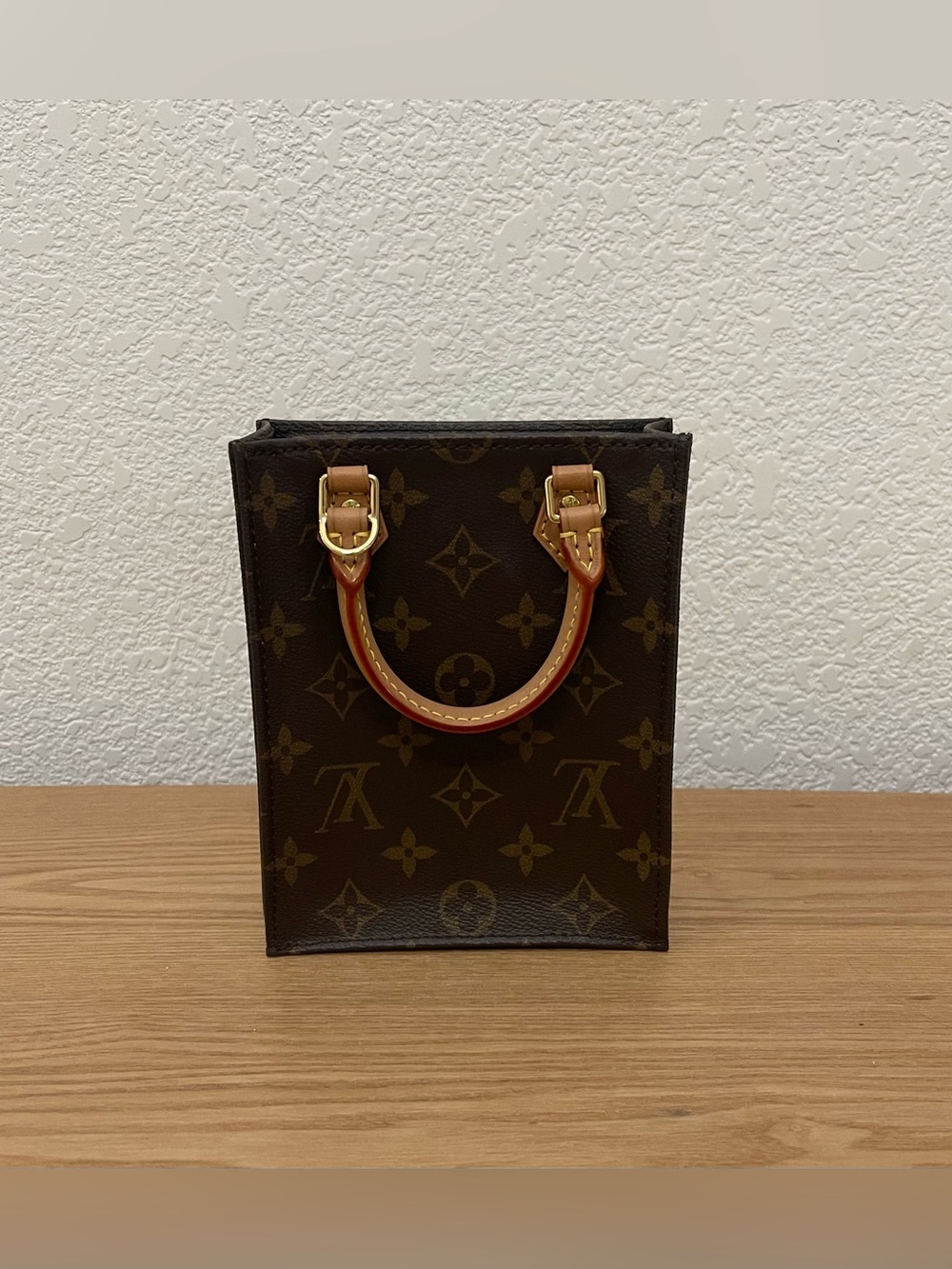 LOUIS VUITTON Petit Sac Plat Crossbody Monogram Canvas Bag Like New - Picture 4 of 14